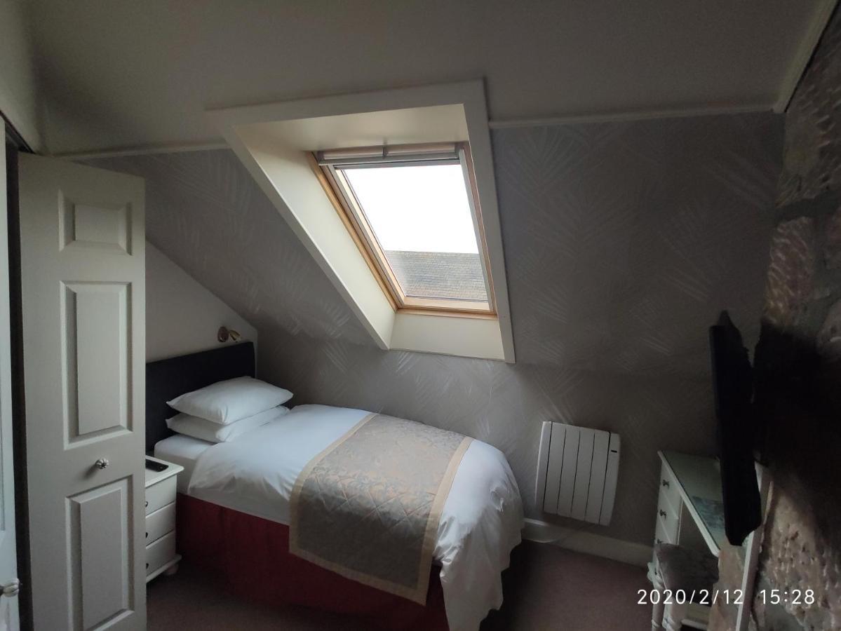 The Lodge Guest House Elgin Bagian luar foto